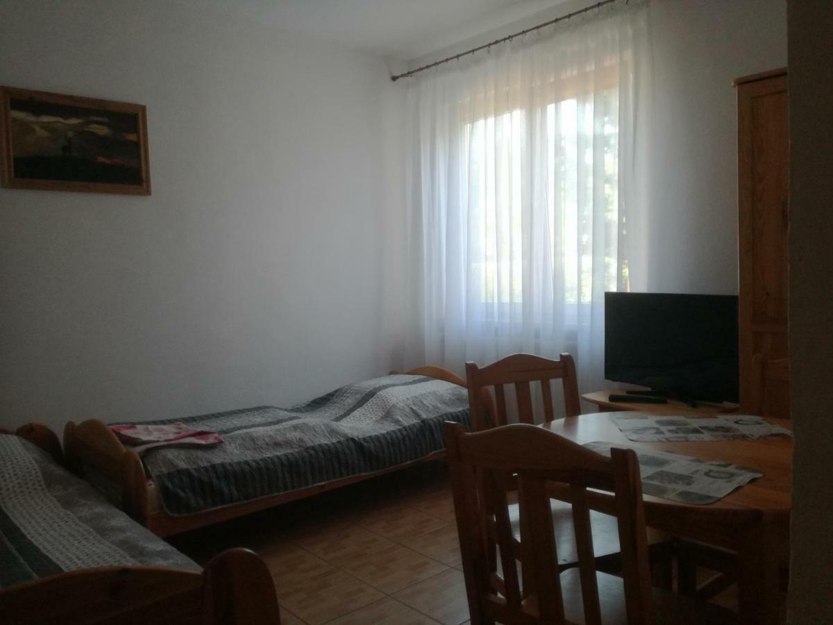 Chata Pod Różą Ledzin Zewnętrze zdjęcie